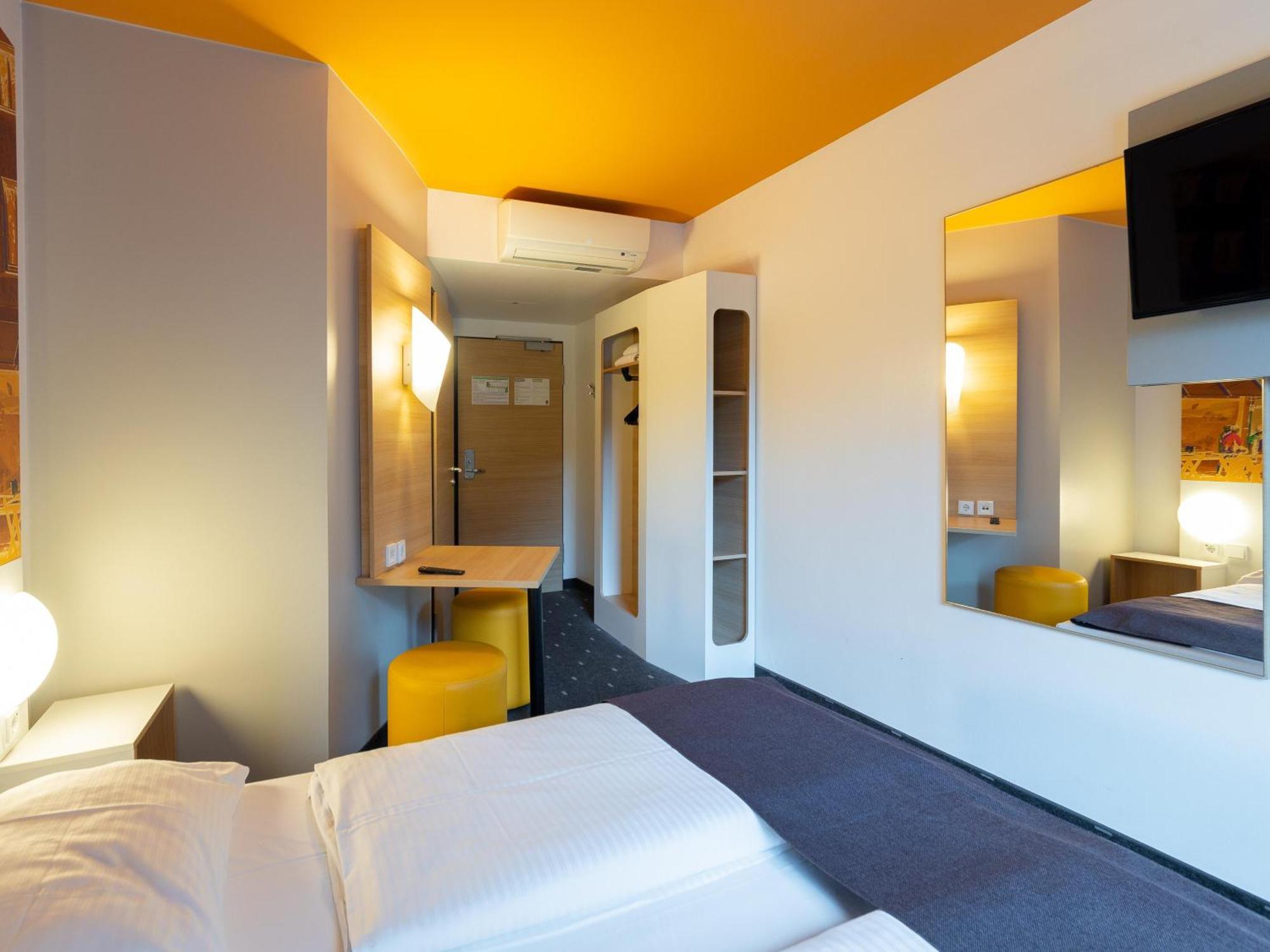 B&B Hotel Duesseldorf-City Eksteriør billede