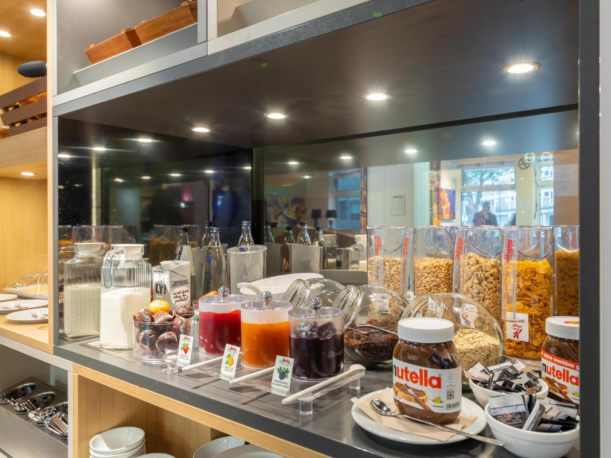 B&B Hotel Duesseldorf-City Eksteriør billede